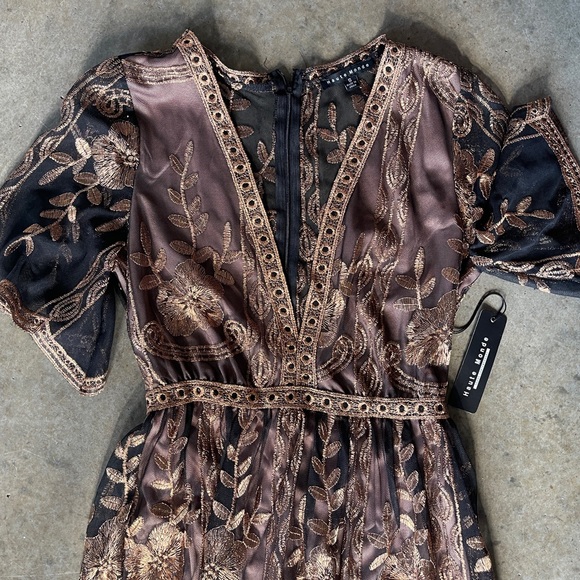Black and Gold Lace Romper - Picture 3 of 6